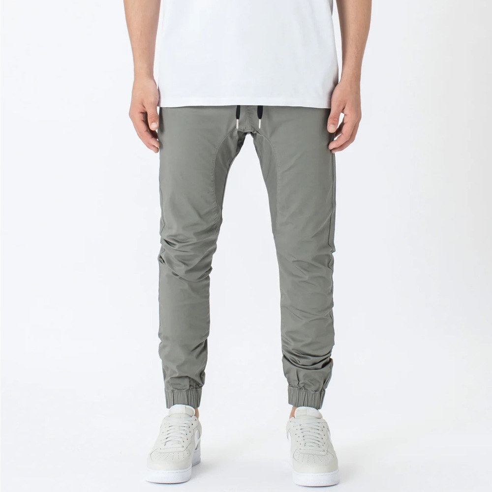 ZANEROBE Men’s Sureshot Lightweight in Dk Moss